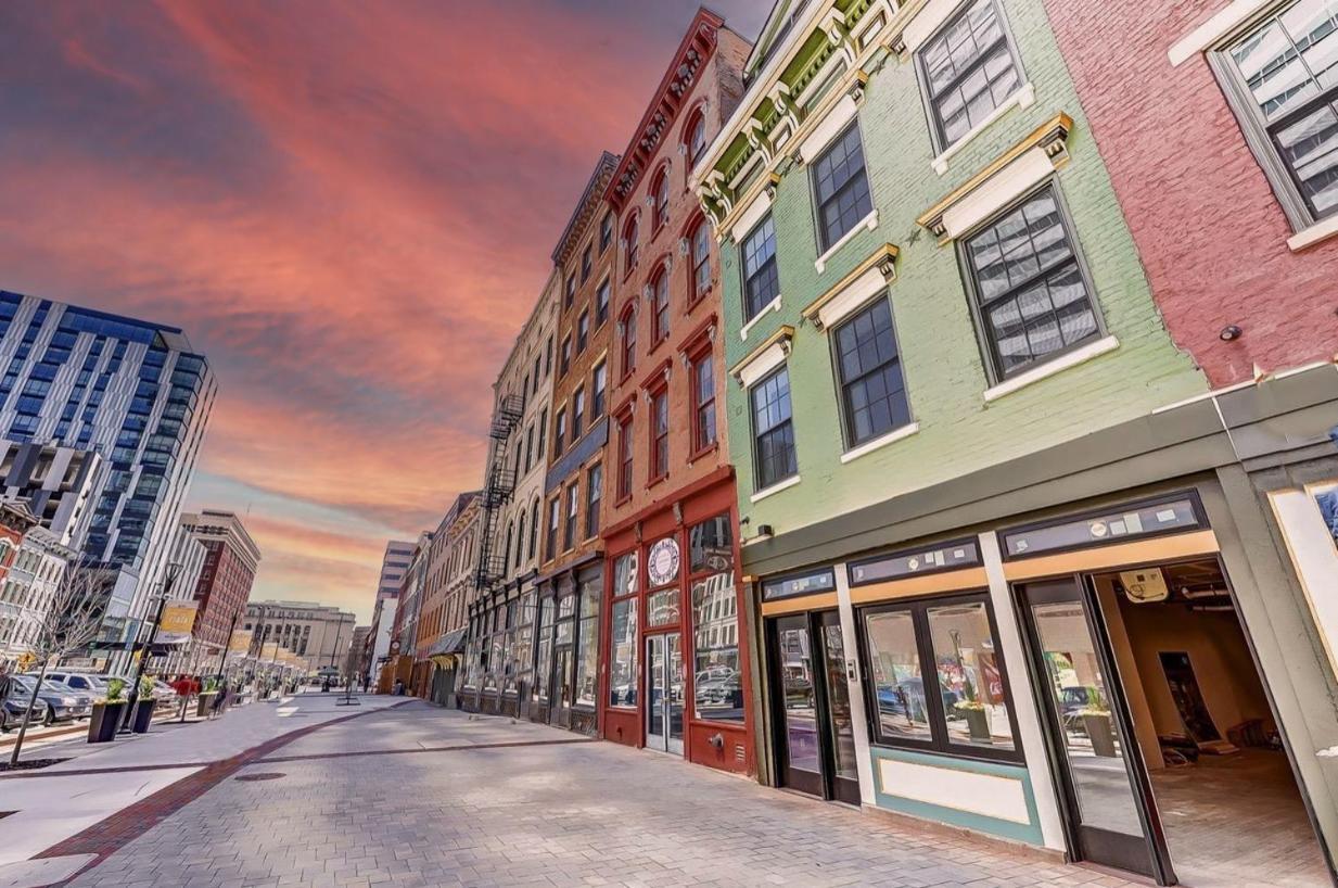 Spacious 2 Bed 2 Bath Downtown Otr Condo Minutes Walk To The Reds Bengals Stadium & More! Cincinnati Luaran gambar