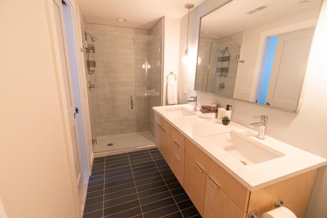 Spacious 2 Bed 2 Bath Downtown Otr Condo Minutes Walk To The Reds Bengals Stadium & More! Cincinnati Luaran gambar